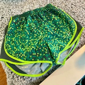 Women’s Nike Shorts (Size: SMALL)